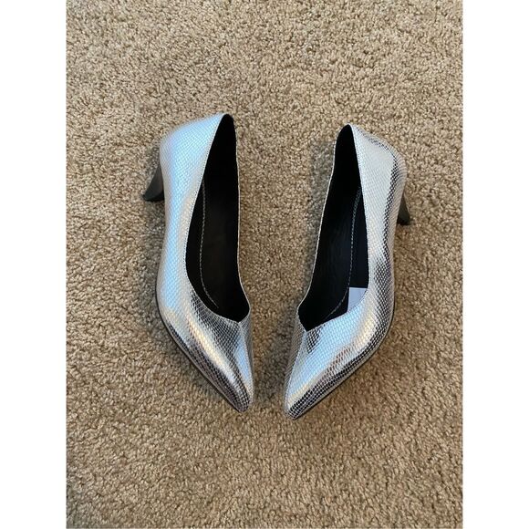 ISABEL MARANT Poomi Metallic Pumps In Silver, Size EU 40 / US 9, MSRP $556 - Picture 7 of 10